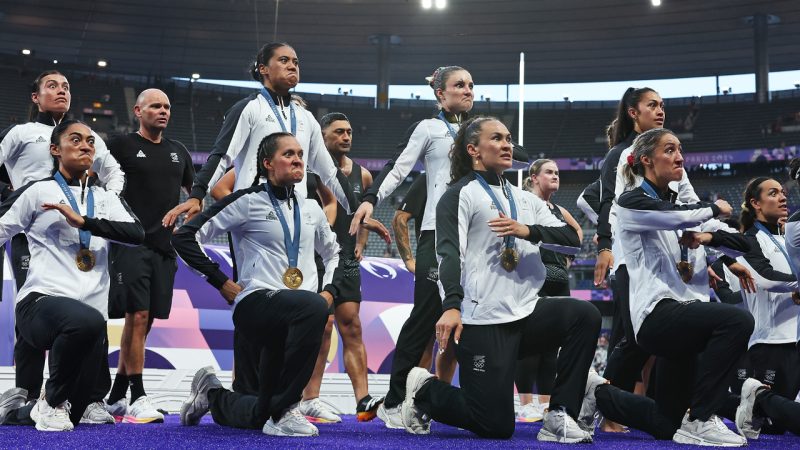 'A stunning moment in sport': Black Fern Sevens wow with Olympic haka after NZ's first gold win